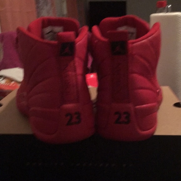 Jordan 5 satin bred and Jordan 12 red - Picture 6 of 8